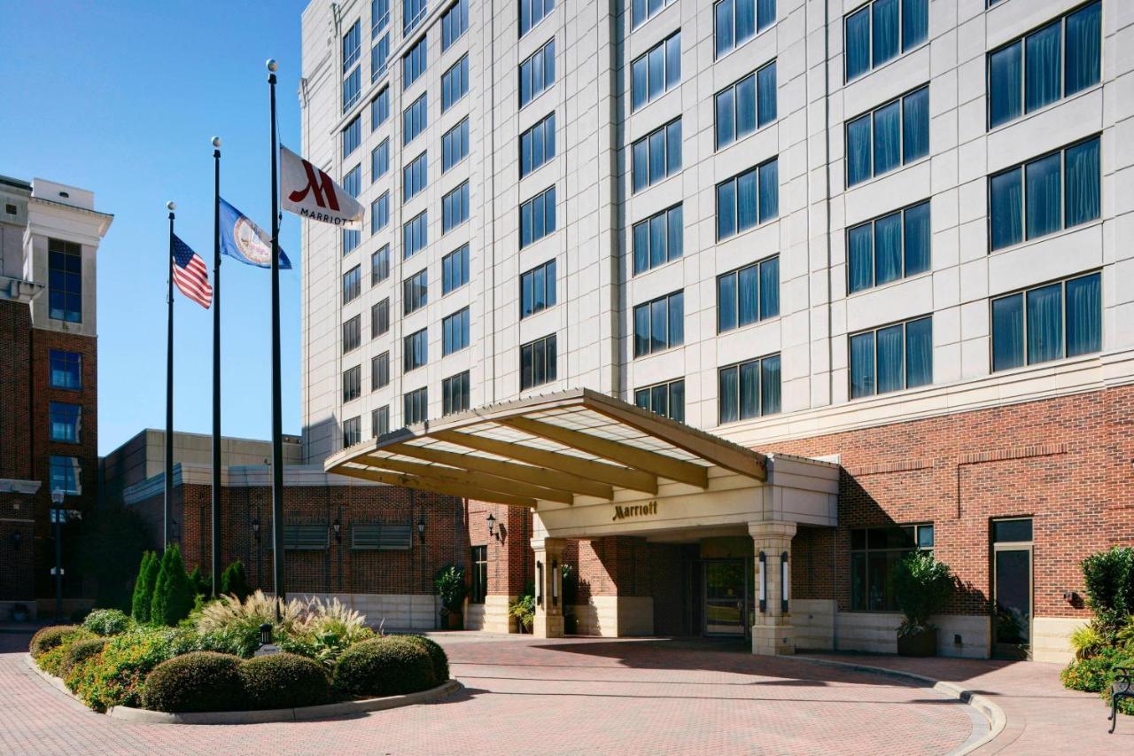 Newport News Marriott At City Center Hotel Exterior photo